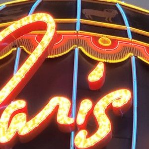 Meet your Posher, Larry